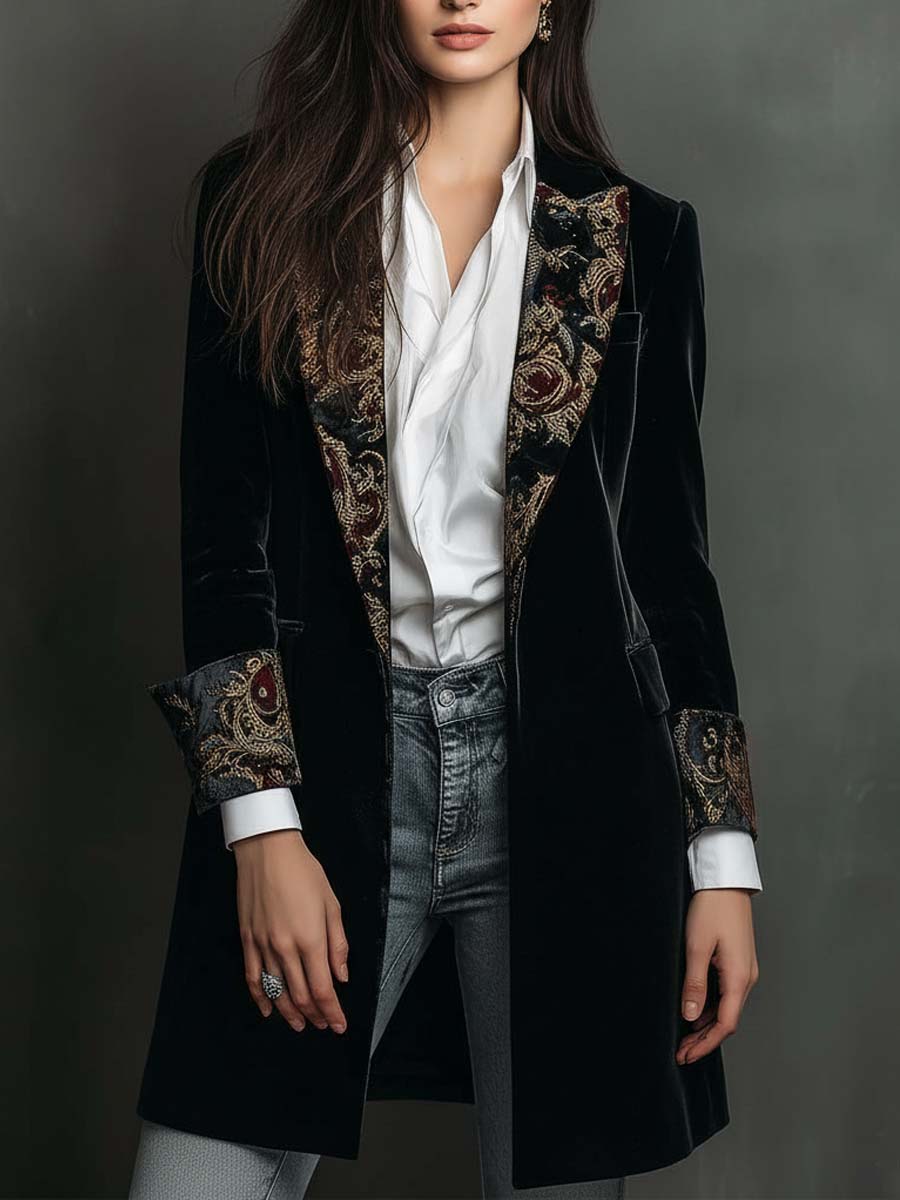 Blazer de mujer negro con solapas y paneles con estampado barroco en los brazos