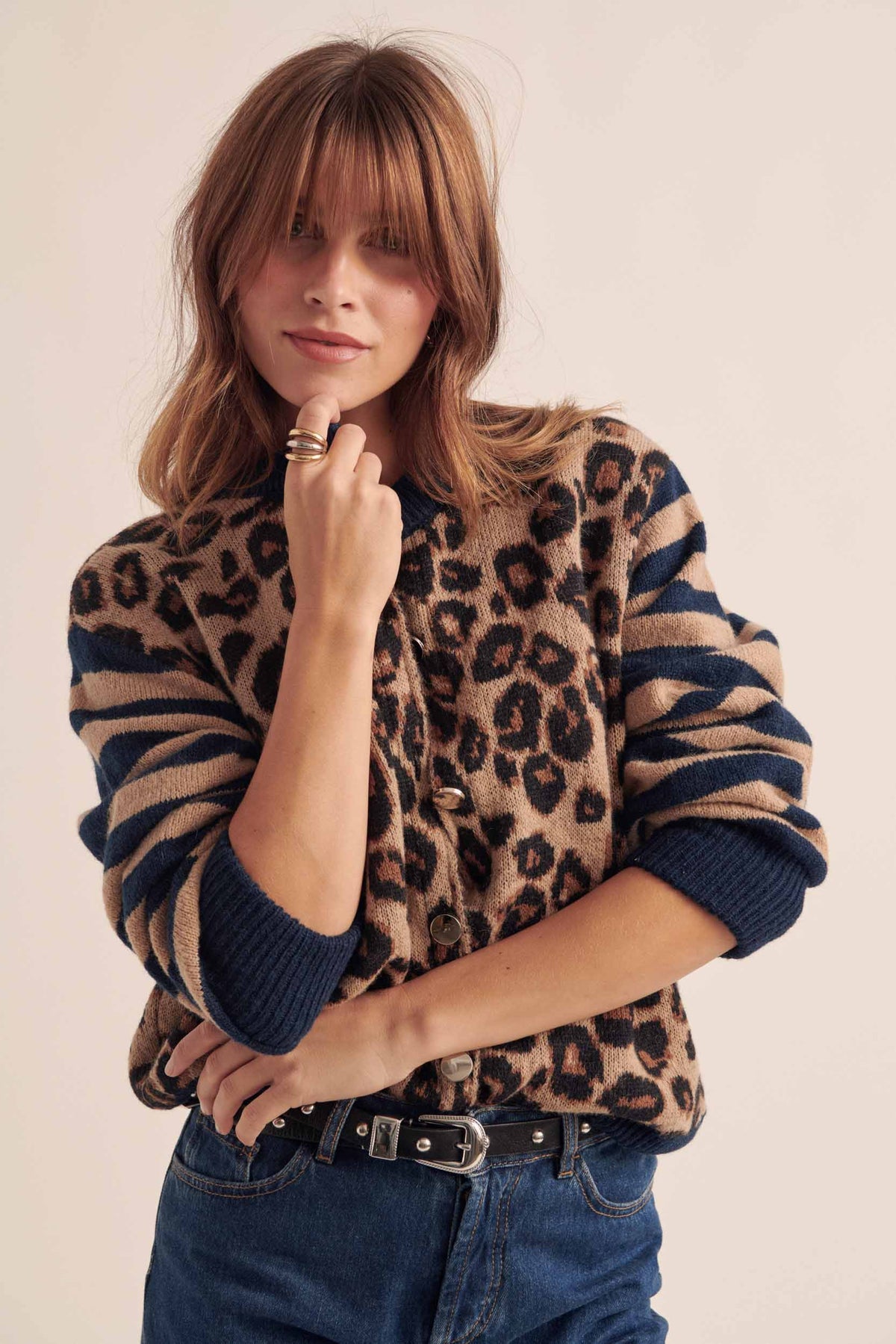 Cárdigan Idole de punto, estampado de leopardo y puños acanalados