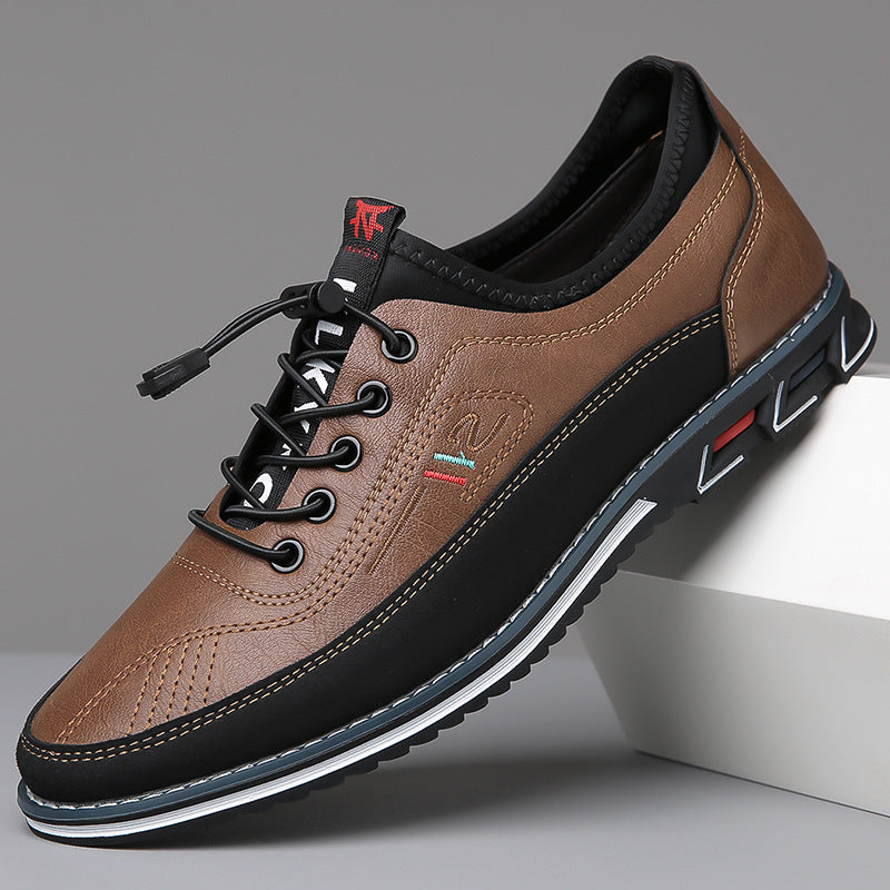 Zapatos Oxford de piel marrón oscuro con cordones negros y suela negra detallada