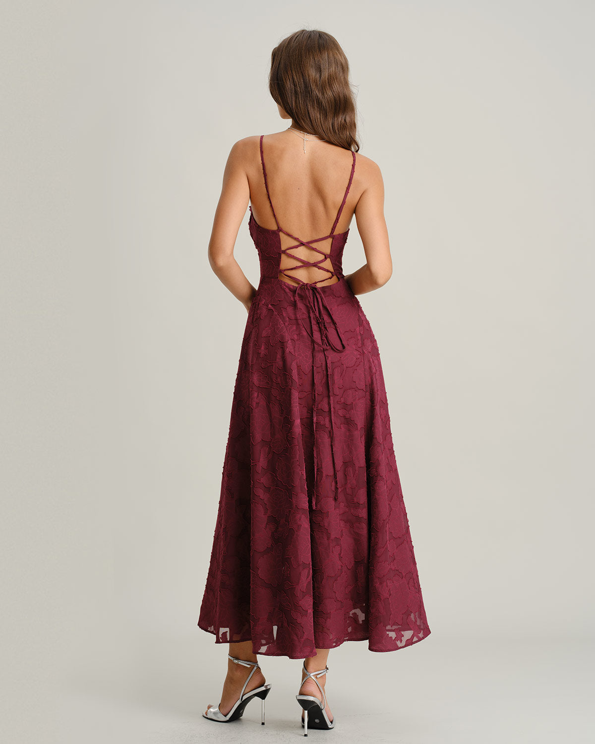 Sonia-Vestido largo sin tirantes de jacquard color rojo vino