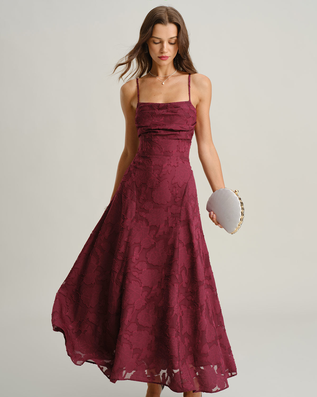 Sonia-Vestido largo sin tirantes de jacquard color rojo vino